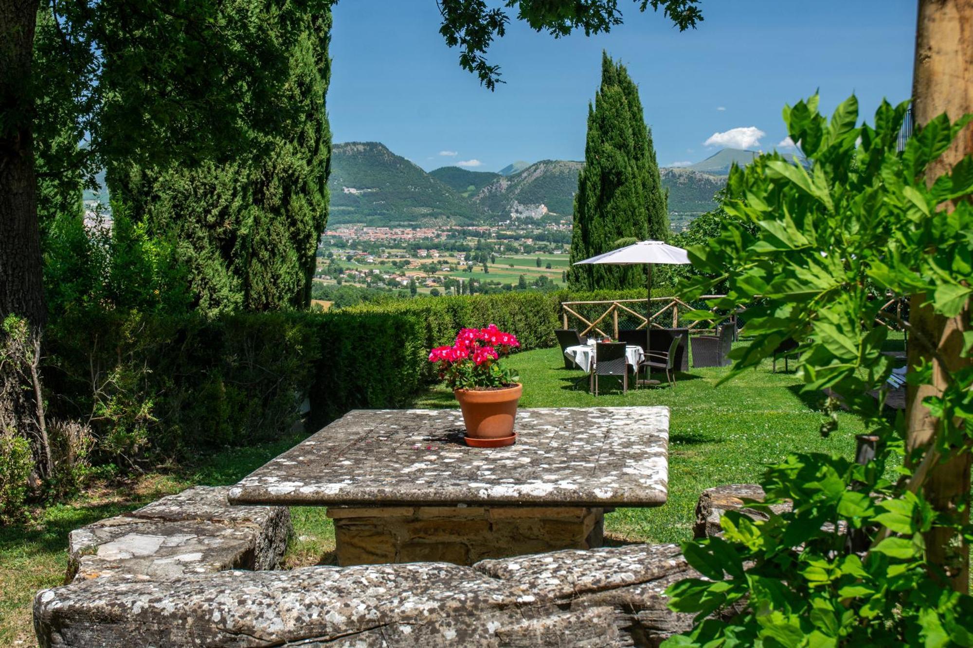 Antica Residenza Montereano Villa Gubbio Exterior photo